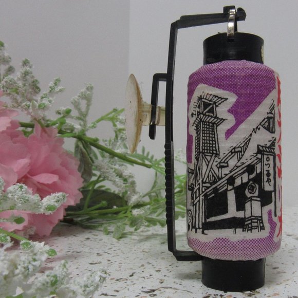 Mini Japanese Lantern Night Light - Picture 4 of 6